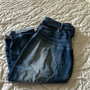 Women’s Signature Levi Modern slim cuffed jean